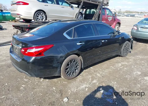 2016 Nissan Altima 2.5 из США, поврежденный, VIN 1N4AL3AP9GC272294